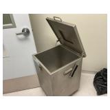 Mobile Shielded Waste Bin