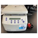 Eppendorf Centrifuge 5424R