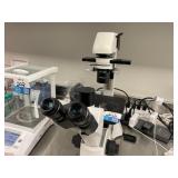 VWR Inverted Trinocular Microscope