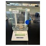 Mettler Toledo Analytical Balance