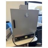 Quincy Lab Model 30 Bench-Top Laboratory Oven