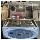 Thermo SHKE4000 MaxQ 4000 Incubator Shaker