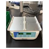 BT Lab Systems BT908 Microplate Shaker