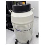 Cryogenic Liquid Nitrogen Storage Tank