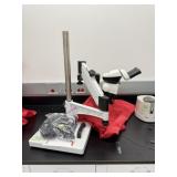 Leica M80 Stereo Microscope