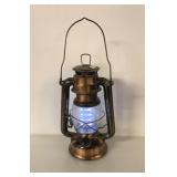 ANTIQUE LANTERN STYLE LIGHT, BATTERY OPERATED