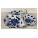 DIVIDED SERVING DISH WITH HANDLE