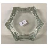 VINTAGE CLEAR GLASS ASHTRAY