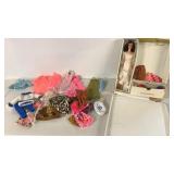 1966 MATTEL DOLL, STACEY DOLL CASE AND CONTENTS