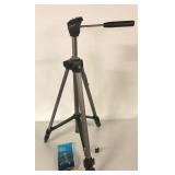 VANGUARD TRIPOD