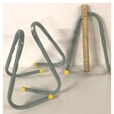 V-SHAPE WALL HOOKS