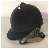 RIDING HELMET