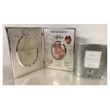 WEDDING PICTURE FRAMES