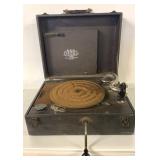 ANTIQUE PAL CRANK STYLE RECORD PLAYER