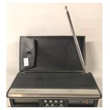 VINTAGE LINDEN ALARM CLOCK RADIO, NOT TESTED
