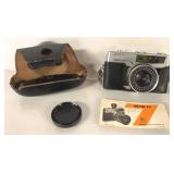 VINTAGE PETRI CAMERA