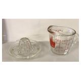 GLASS MEASURE CUP AND JUICER