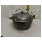 Vintage Banner Heavy Cast Aluminum Dutch Oven