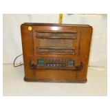 NO SHIPPING -Antique Coronado Tube Radio (Lights