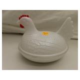 Vintage Hen on Nest 6&3/4" x 5&1/4"