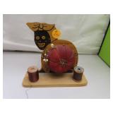 Vintage Black Americana Thread Holder & Pin