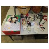 9 Pieces Snowman Decor & Santa Box