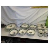 32 Piece Set - Folk Craft Winter Wonderland - 8