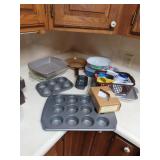 Pickup in Blue Hill 09/12 - Assortment of Bakeware