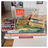 Lot of 10 Vintage Games - Alice has 13 pieces -