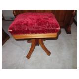 Pickup in Blue Hill 09/12 - Organ Stool = 17&1/4"x