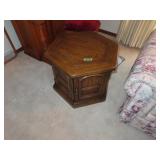 Pickup in Blue Hill 09/12 - End Table = 25" x