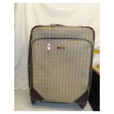 London Fog Suit Case with Wheels - Very Nice