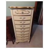 Pickup in Blue Hill 09/12 - Lingerie Chest