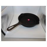 Antique Griswold #5 - 724 Cast Iron Skillet
