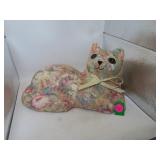 Vintage Chalkware Cat = 11&1/2' x6' x 5&3/4'