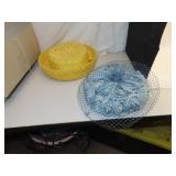 2 Vintage Ladies Hats & Box