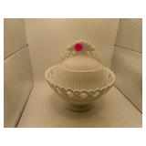 Vintage Milk Glass Covered Compote = 7&1/4' x 7'