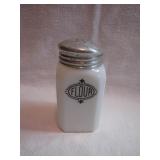 Vintage Flour Shaker (Needs new lid)