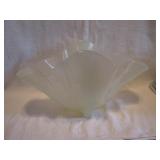 Vintage Handerchief Vase 6&3/4" tall x 12" x 6"
