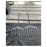 Custom fish spears 