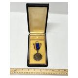 World War II US Air Metal with Original Box