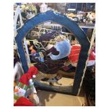 Tri-fold Holiday Decor