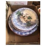 4 Holiday Dinner & Dessert Plates