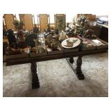 Beautiful Dining Room Table & Chairs