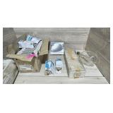 Large Lot Of Miscellaneous Light Bulbs