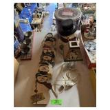 Snowman Dï¿½cor; Includes snowman Christmas decorati