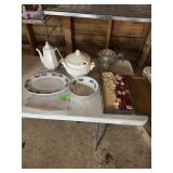 Christmas & Ceramic Lot; Assorted Christmas platte