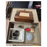 Assorted Costume Jewelry & Jewelry Boxes; Mixed pi