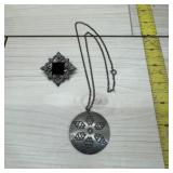 Two-Piece Vintage Jewelry Lot: Vintage Modernist P