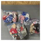 Collectible Beanie Babies and stuffed animals incl